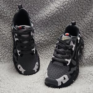 NWOT - Womens Stylish Black and Gray Camo Sneakers